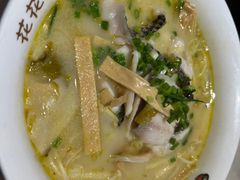 -渝是乎酸菜鱼·川渝小炒(新世界百货望京店)