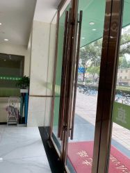 -苗医生专业祛痘·皮肤管理