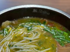 -良米山·云南野生菌过桥米线(上海首店)