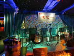 -夜火烤摊·东北烧烤酒场·老杨小黄鱼