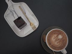 -UNI UNI(环亚凯瑟琳店)