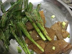 -2烧烤串·秘制鲫鱼