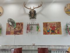 大堂-粘豆包柴火铁锅炖