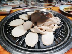 -唯成•韩国炭火烤肉 유성고기