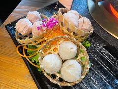 -湊湊火锅·茶憩(南京东路悦荟店)