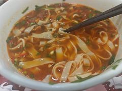 -呷佬·长沙手工米粉(金沙江路店)