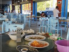 -红月湾海鲜饭店•沙滩海景(双月湾店)