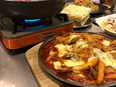 海鲜芝士炒年糕-MI WU FACTORY米屋美食工厂餐厅(绿地店)