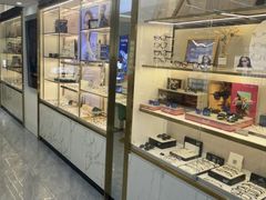 -世纪大明眼镜·蔡司授权店(武昌旗舰店)