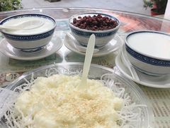 -周大娘牛乳(旧寨古村总店)