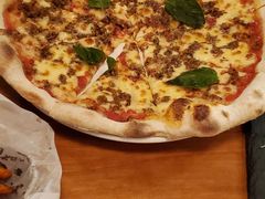 肉食主义披萨-Twin Tails Brewpub双尾精酿餐吧(八坼店)