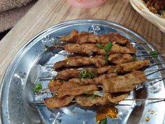 -江城燕子大排档(江汉路步行街店)