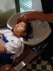 点击看大图 -逸丝风尚专注烫染