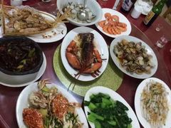 -覃记海鲜美食餐厅