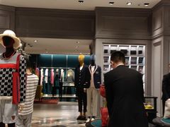 -Gucci(重庆IFS店)