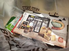 -BHC炸鸡(明洞总店)