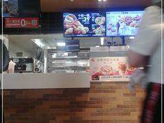 -肯德基(中纬店)