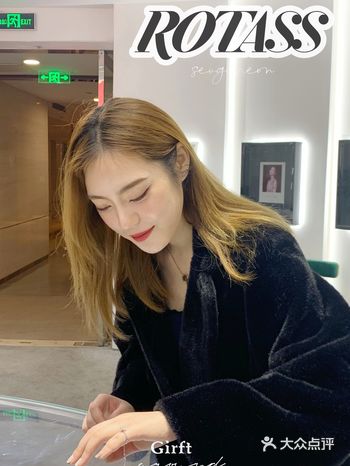 没想到我也有自己定制钻戒的一天 也太美了吧 	