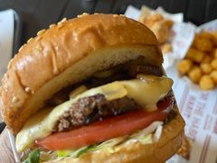 -The Habit Burger Grill 哈比特汉堡(爱琴海店)