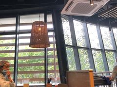 靠窗位-肖四女乐山跷脚牛肉(南汇大学城生活广场店)