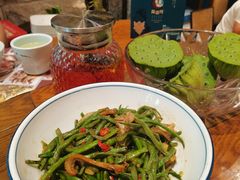 -黄泥岗·地道湖北菜(奥特莱斯店)