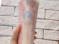 莓莓芝士茉香茶-瑞幸咖啡(东城汇店)