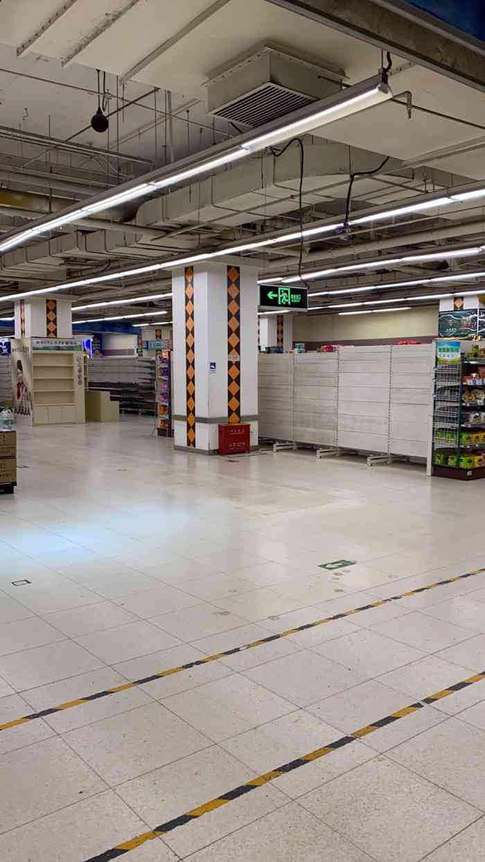 bhg 生活超市(五道口店)-"昨天刚说疫情严重了,今天去bhg生活超市.