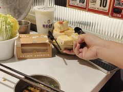 -老房老舍重庆火锅(假日城市店)