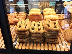 -Dough&Joe团憩(瑞虹天地月亮湾店)