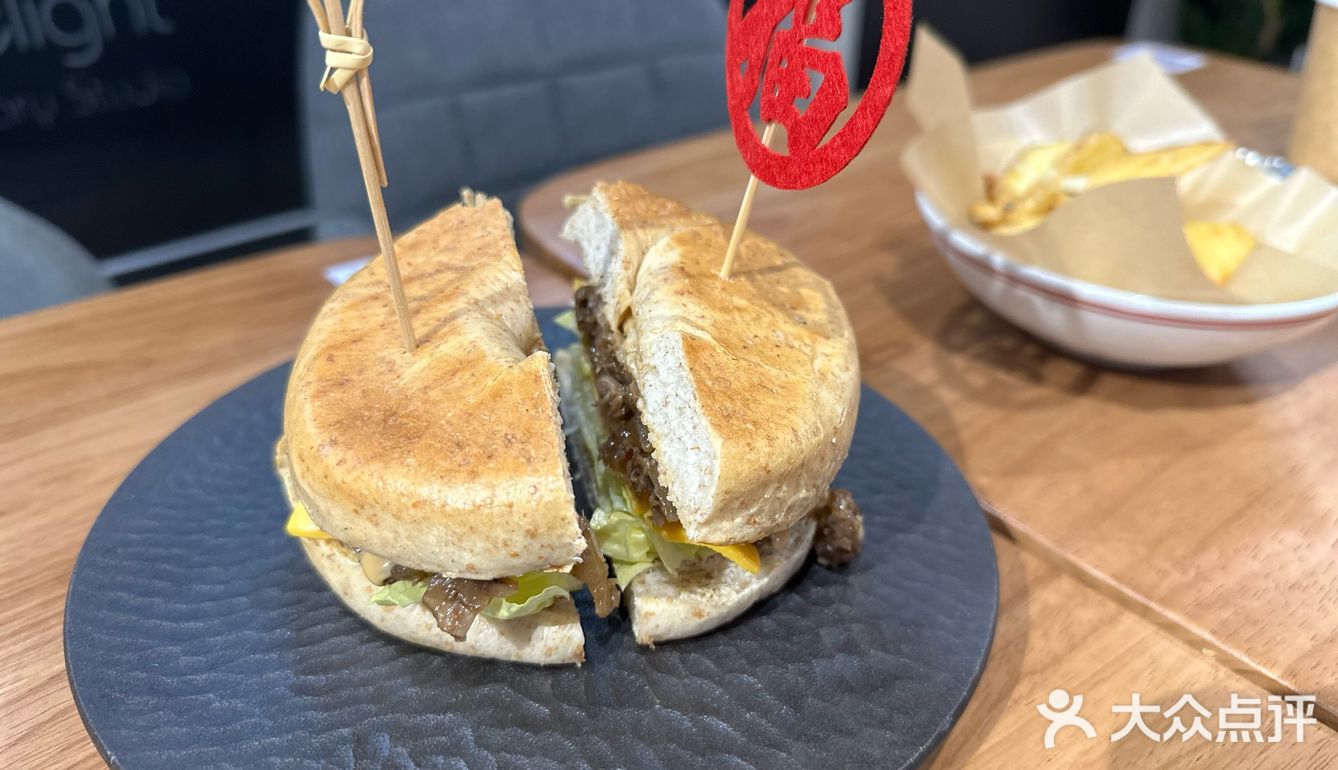 自由自在的早午餐。