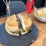 自由自在的早午餐。