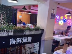 -海盗船. 龙虾烧烤. 酒馆