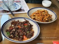 爆炒风爪菇-炊烟·山房菜