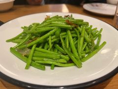 藜蒿炒腊肉-莲餐厅·湖北菜·潜江小龙虾店(愚园路店)