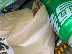 -麦当劳(轻轨曹杨路店)