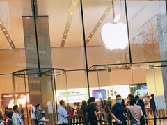 -Apple零售店(华贸购物中心店)