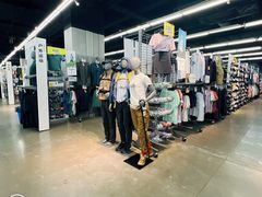 -迪卡侬(顺峰山店)