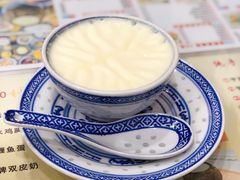 -广信牛奶甜品世家(台东店)