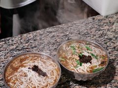 -正宗杨记普洱酸醋米线(总店)