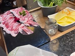 -井格重庆火锅(临平银泰城店)