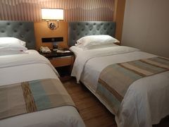 -华雅·云缦酒店(岳阳楼区火车站店)