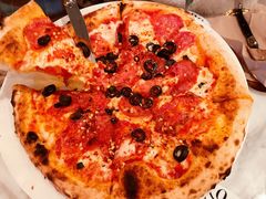 意大利辣香肠披萨-IL TEATRO 精品意大利餐厅