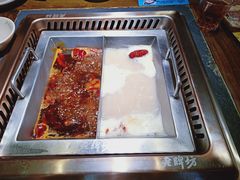 -老牌坊云南鱼豆花火锅(哈西万达店)