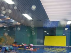 -Swim斯卫姆国际儿童游泳中心(红博中央公园店)