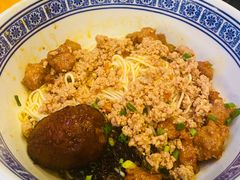 干拌辣肉面-沪西老弄堂面馆(定西路店)