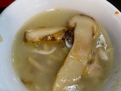 -南渝食府.墨脱石锅松茸鸡