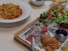 -汤姆家的牛排意面披萨(新城市广场店)