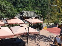 -楠柏弯休闲山庄(梨花溪店)