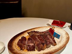 希斯林带骨肉眼牛排-希斯林牛排馆 Sizzzling Steakhouse