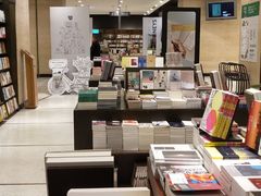 -诚品(信义店)